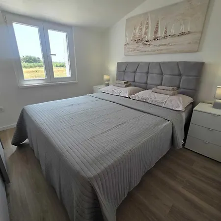 Appartement One Bedroom With Terrace *
